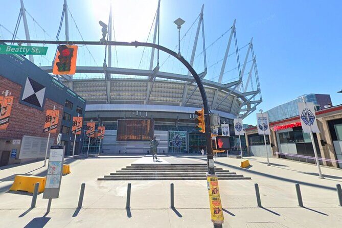 Self-Guided Scavenger Hunt: Vancouver Red Bricks & Gold Dragons - Exploring Vancouver Through a Different Lens