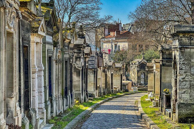 Self-Guided Tour of Celebrity Graves at Père-Lachaise Cemetery - Detailed Review of the Experience
