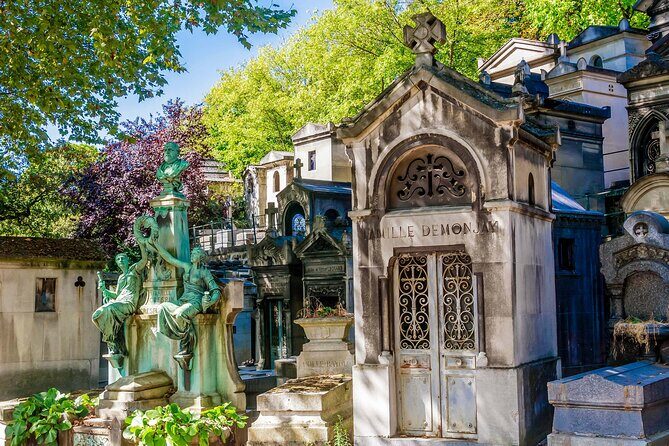Self-Guided Tour of Celebrity Graves at Père-Lachaise Cemetery - FAQ