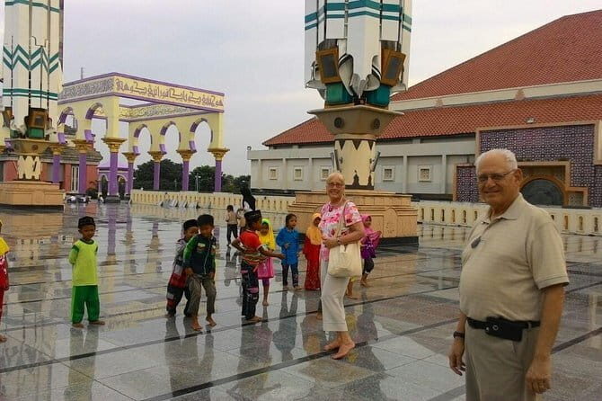 Semarang Private Customized Full-Day Tour with English Speaking Driver - FAQ