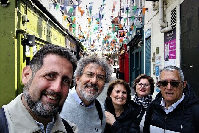Semi-Private (8people max) 2.5 Hr Dublin Walking Tour - The Experience in Detail