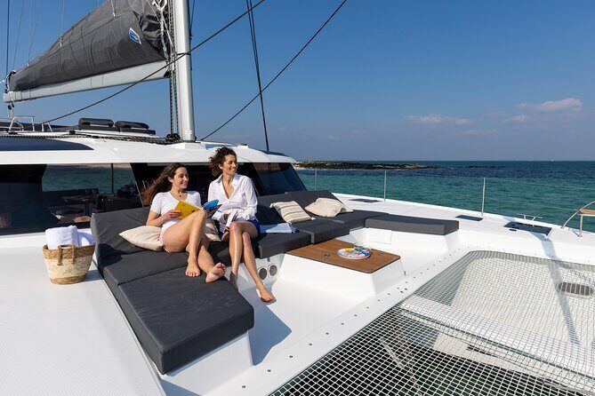 Semi-Private Brand-New Catamaran Cruise in Mykonos with Meal, Drinks & Transport - FAQ