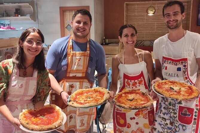 Semi-Private Pizza Making Experience in Naples with Drink - Key Points
