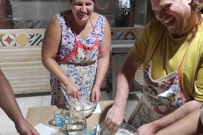 Semi-Private Pizza Making Experience in Naples with Drink - Who Is This Tour Perfect For?