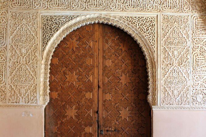 Semi Private Tour to the Alhambra from Nerja - FAQs