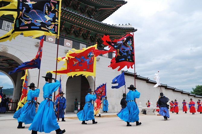 Seoul City Sightseeing Tour Including Gyeongbokgung Palace, N Seoul Tower, and Namsangol Hanok Village - Final Thoughts: Who Will Love This Tour?