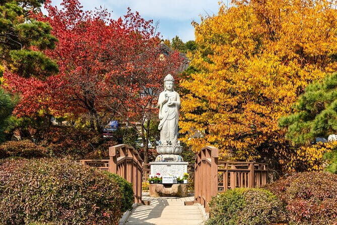 Seoul Gangnam Night Tour with Gourmet and Bongeunsa Temple - The Experience and Guides: Why They Matter