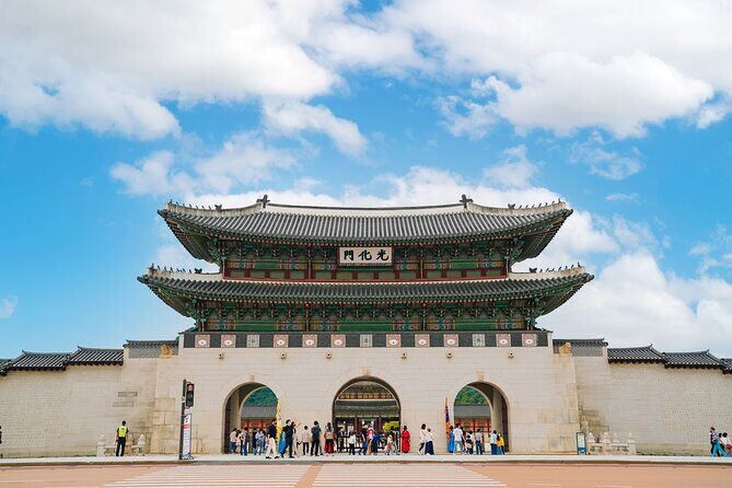 Seoul: Gyeongbokgung Palace Half day Tour - A Closer Look at the Gyeongbokgung Palace Half Day Tour