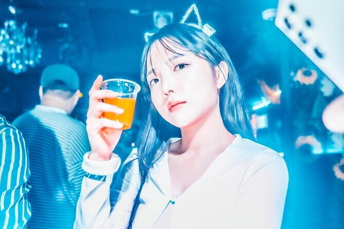 Seoul: Hongdae Premium Pubcrawl with Limitless Drinks - The Sum Up
