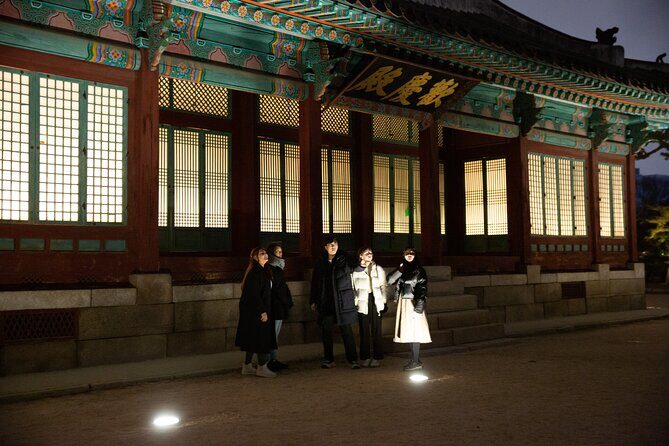 Seoul: Palace, Temple and Market Guided Foodie Tour at Night - Who Should Book This Tour?