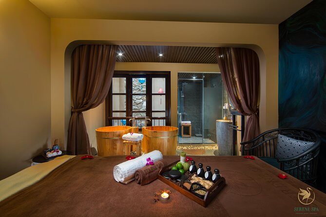 Serene Sweet Couple - Who Will Love This Experience?