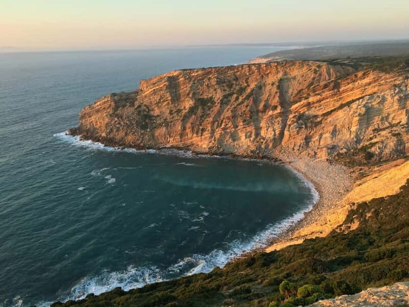 Sesimbra & Arrábida National Park Tour with 5 Wines Tasting - Discovering Sesimbra’s Charm & Medieval Castle