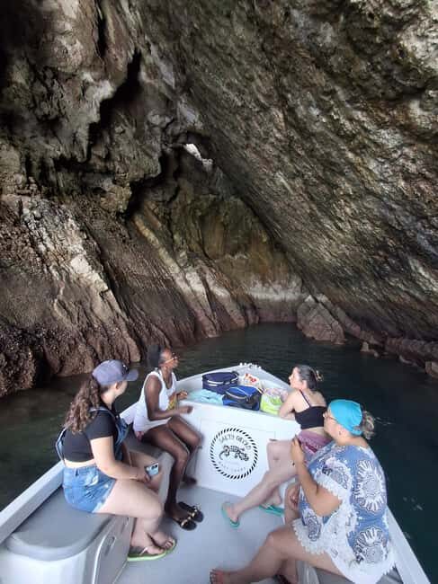 Sesimbra: Boat Tour to Hidden Natural Gems w/local fisherman - The Value of This Tour