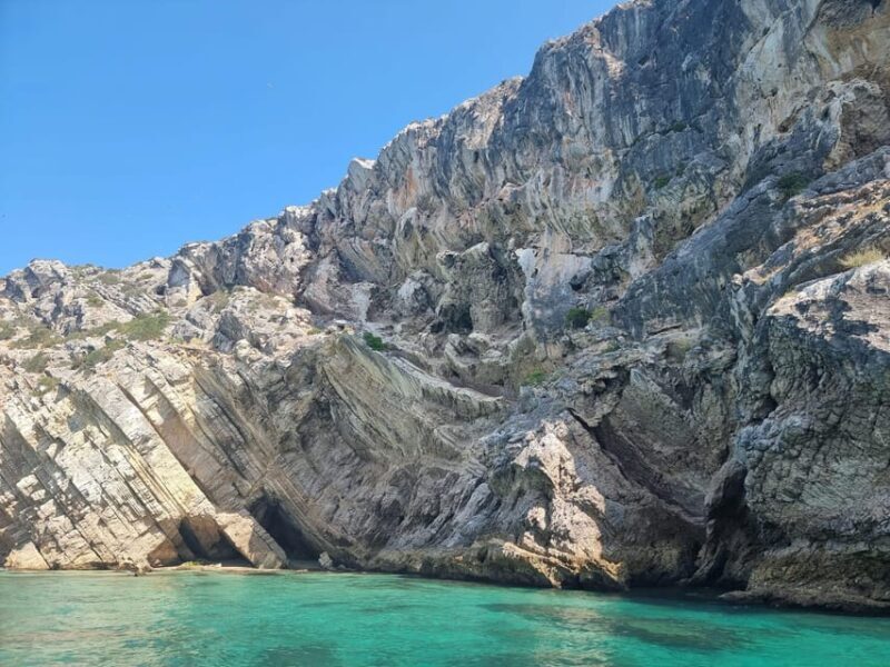 Sesimbra: Boat trip along beaches and bays with snorkeling - Breakdown of the Itinerary