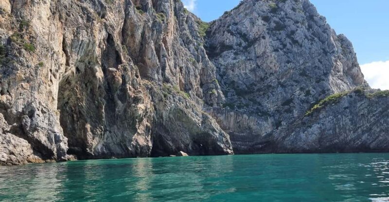 Sesimbra: Boat trip along beaches and bays with snorkeling - What to Expect: Practical Tips