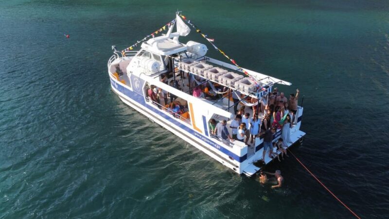 Sesimbra: Family Friendly Boat Sea Tour w/ Submarine Vision - FAQs