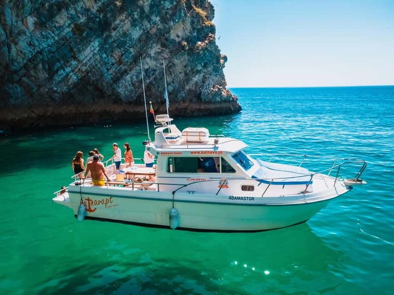 Sesimbra: Private Boat Tour to Hidden Beaches - Key Points