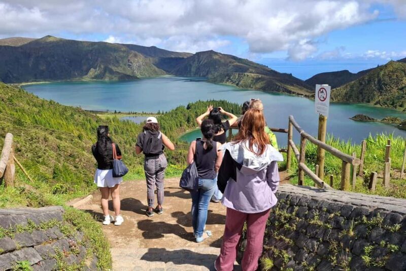 Sete Cidades & Fire Lake: Full-Day Tour with Pineapple plant - A Thorough Breakdown of the Experience