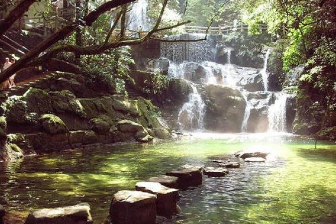 Seven Star Crag and Dinghu Mountain private day tour from Guangzhou - FAQ