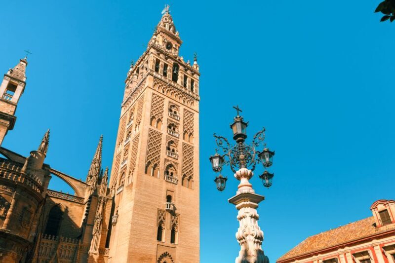 Seville Alcázar, Cathedral and Giralda Tour with Tickets - Key Points