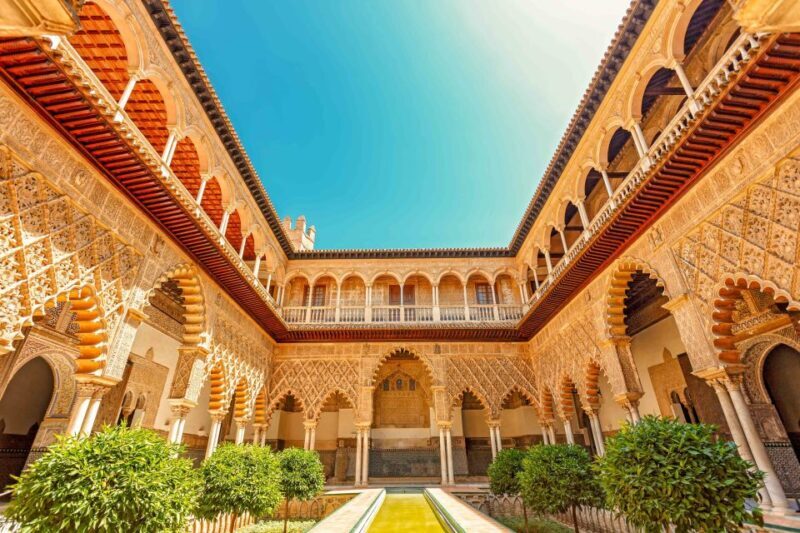 Seville: Alcázar Guided Palace Tour with Priority Access - Who This Tour Is Perfect For