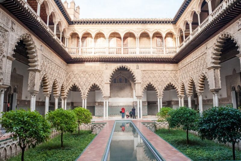 Seville: Alcázar Guided Tour - Exploring the Alcázar’s Architectural Marvels
