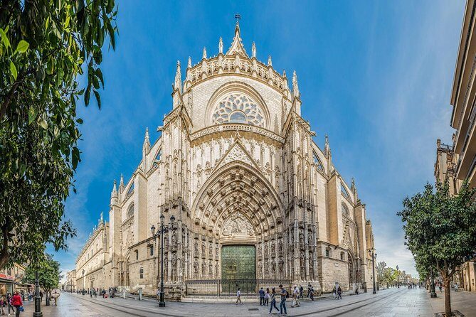 Seville & Alcazar Skip the Line from Cadiz Port (Cruisers Only) - Frequently Asked Questions