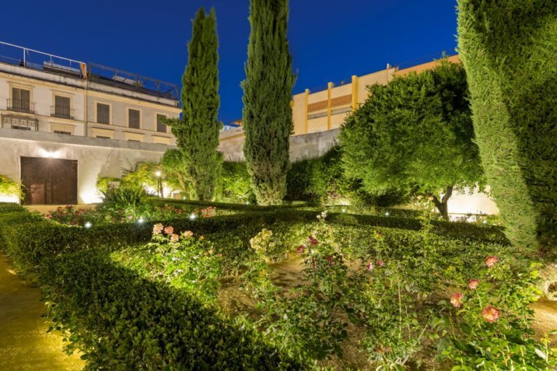 Seville: Bucarelli Palace Entry Ticket - Key Points