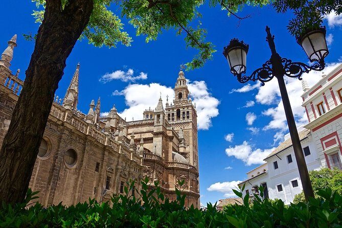 Seville Cathedral, Alcazar, and Jewish Quarter Skip-the-Line Combo Tour - Overview of the Seville Cathedral, Alcazar, and Jewish Quarter Skip-the-Line Combo Tour