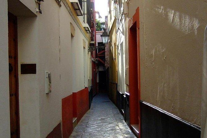 Seville Cathedral, Alcazar, and Jewish Quarter Skip-the-Line Combo Tour - FAQs