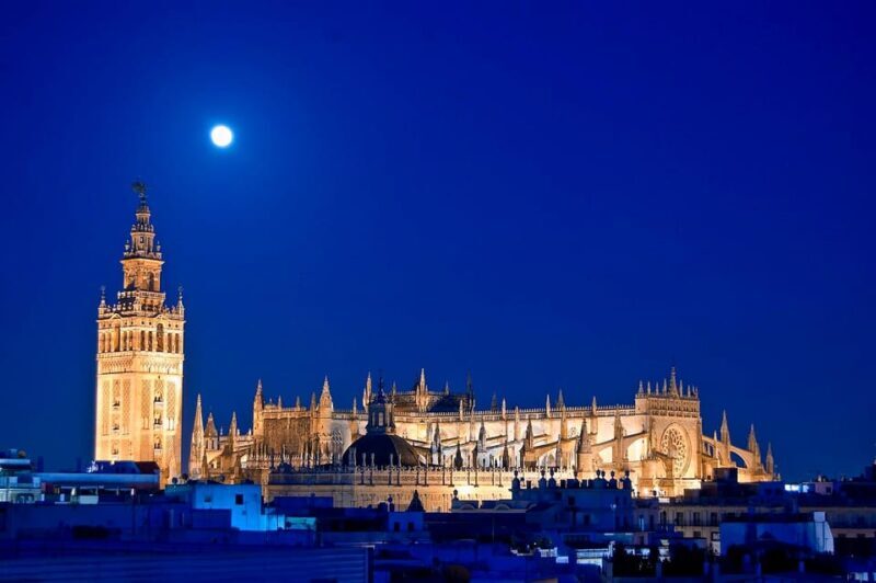 Seville: Cathedral of Seville Guided Night Tour & Light Show - Final Thoughts