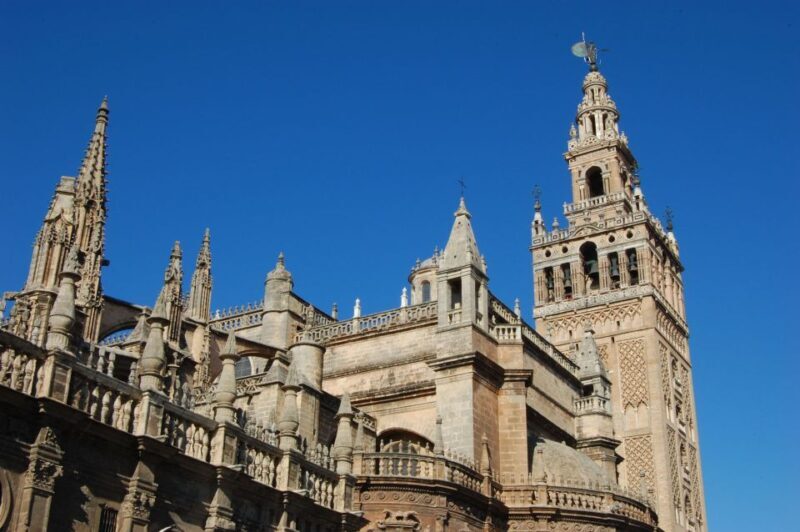 Seville: Cathedral & Real Alcazar Private Tour with tickets - Key Points