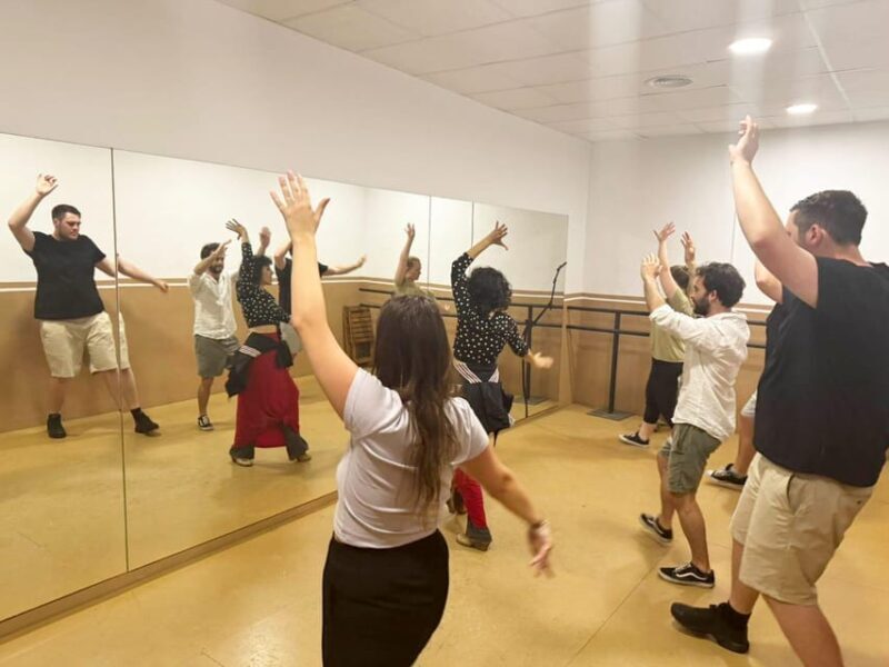 Seville: Enjoy a class of approach to flamenco - FAQs