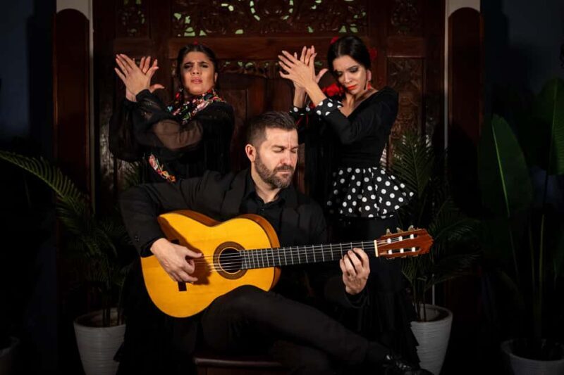 Seville: Flamenco Show at Tablao Almoraima in Triana - Key Points