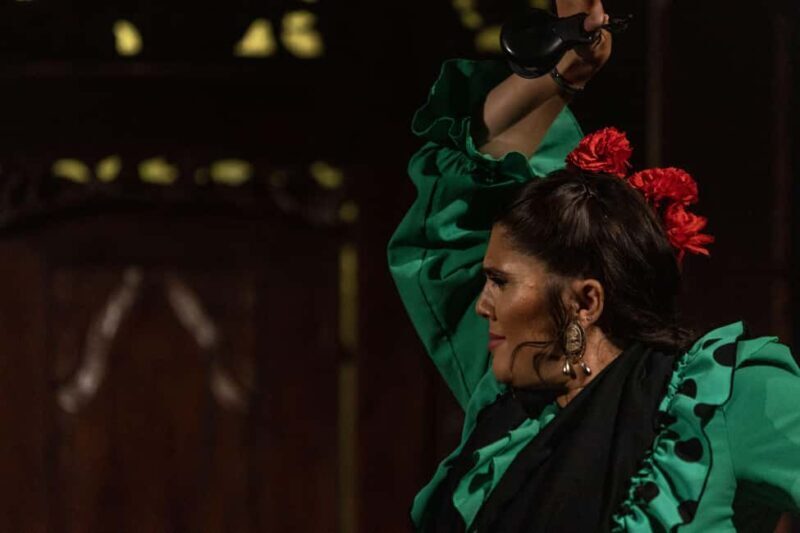 Seville: Flamenco Show at Tablao Almoraima in Triana - The Experience: What to Expect