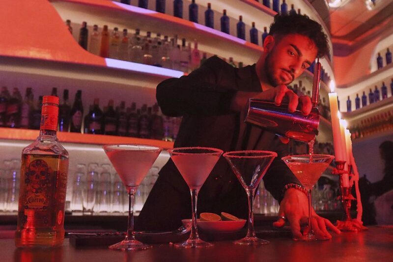 Seville: Flamenco Show Ticket at Tablao Flamenco Las Setas - Practical Tips for Visitors