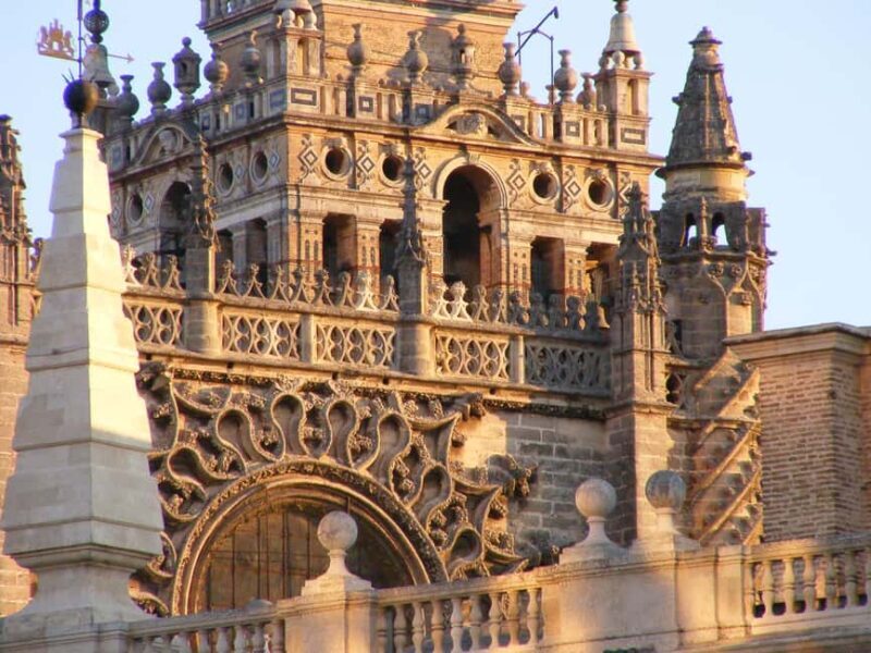 Seville for Young People: Group Tour for Little Explorers - Key Points