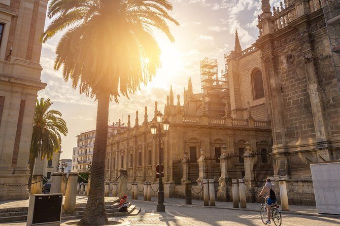 Seville Former Jewish Quarter Walking Tour: Santa Cruz - Key Points