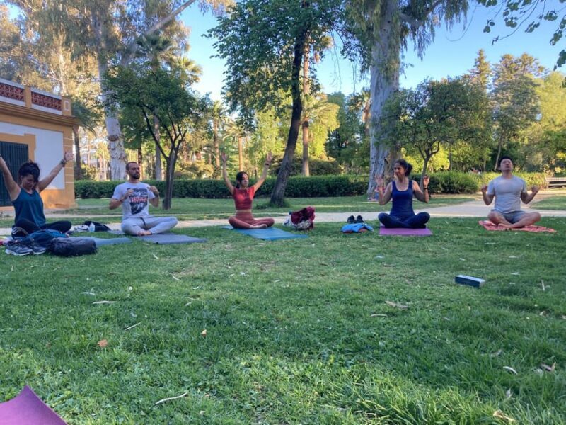 Seville: Group Yoga classes All levels - in French - The Setting: Maria Luisa Park and Its Charm