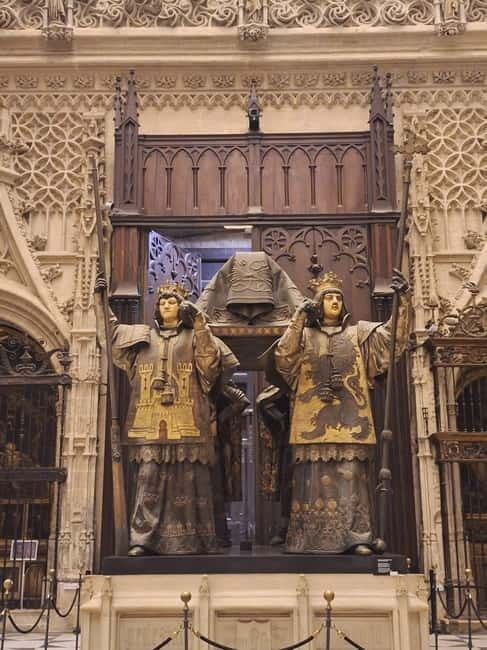 Seville: Guided visit to the Alcázar, Cathedral and Giralda - FAQs