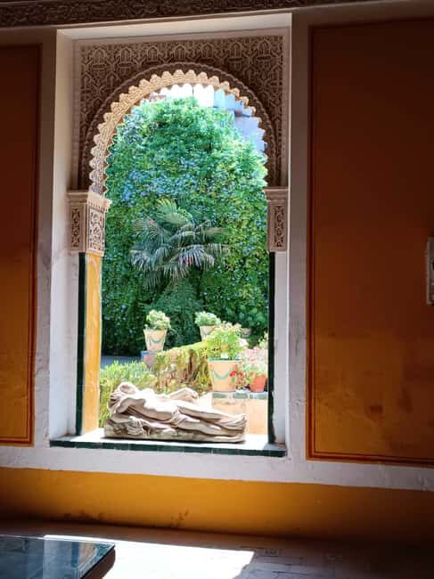 Seville: Guided visit to the Casa de Pilatos with tickets - FAQ