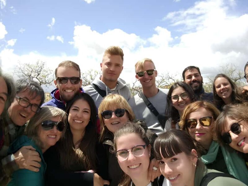 Seville in 1 Day Tour: Historic Center, Monuments, and Jewish Quarter - Key Points