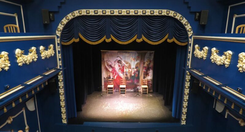 Seville: Live Flamenco Show at "Teatro Flamenco Triana" - Key Points