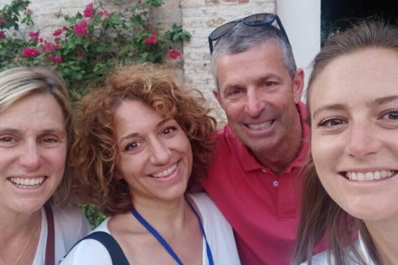 Seville: Private or Shared Group Highlights Walking Tour - An In-Depth Look at the Seville Highlights Walking Tour