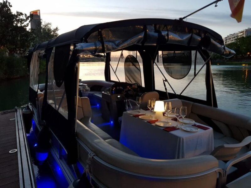 Seville: Private River Cruise Lunch or Dinner and Drinks - Key Points