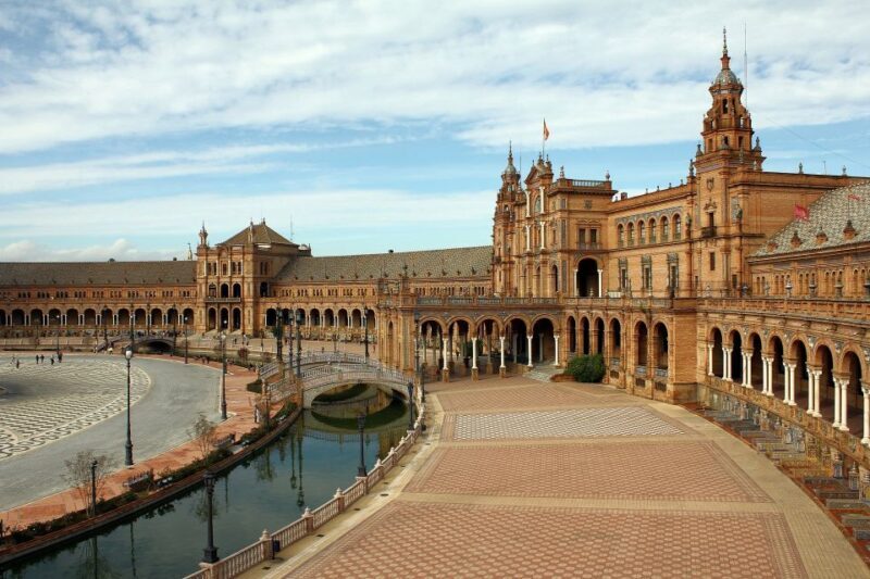 Seville: Private Walking Tour with a Local - Key Points