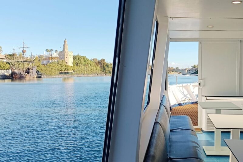 Seville: Restaurant boat ride on the Guadalquivir River with lunch/dinner - FAQ