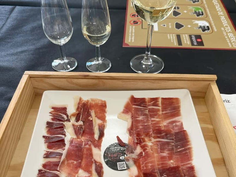 Seville: Secret Food Tour with Tapas and Drinks - Key Points