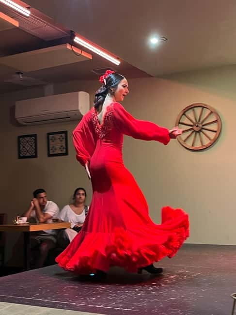 Seville: Tapas and Flamenco Tour with Local Guide - A Closer Look at the Seville Tapas and Flamenco Tour