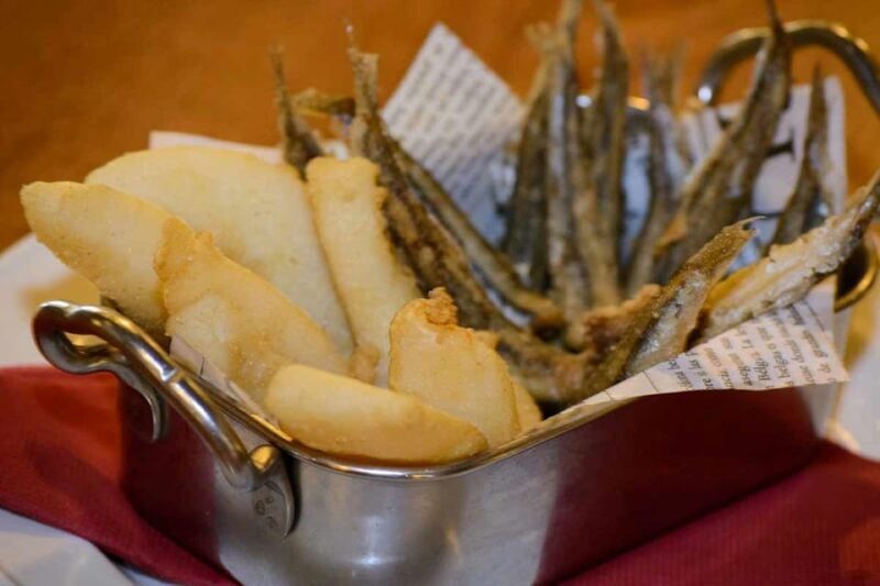 Seville: Tapas Dinner and Flamenco Show - Analyzing the Value